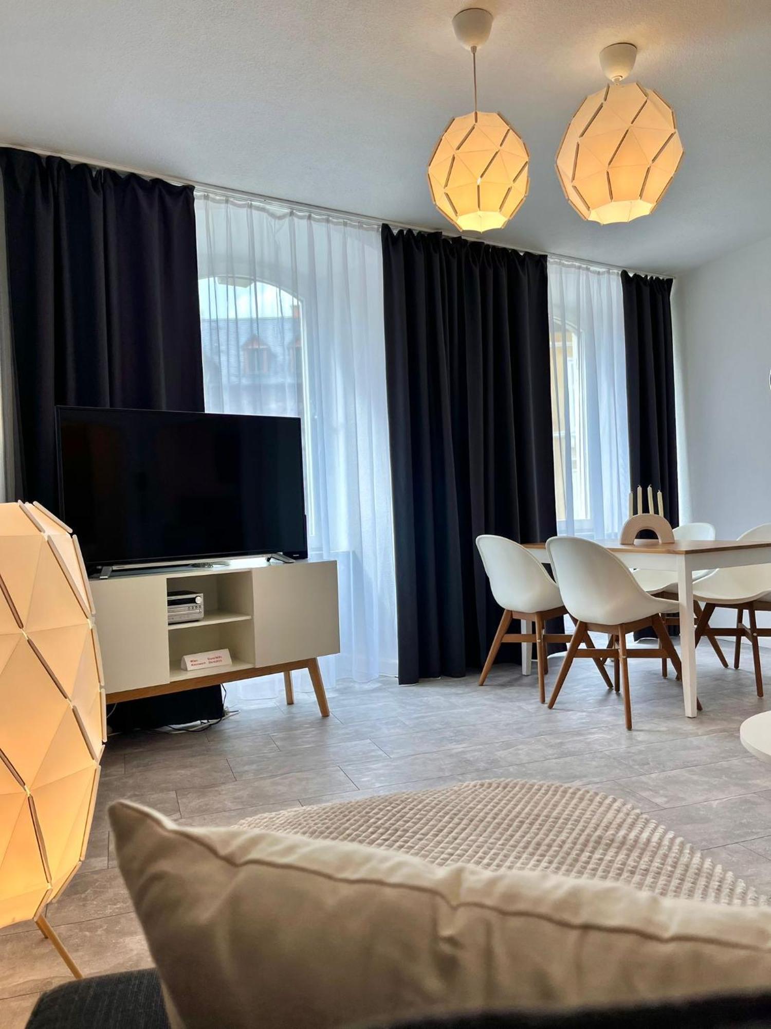 Ferienwohnung Bloom 贝恩卡斯特尔-屈斯 外观 照片