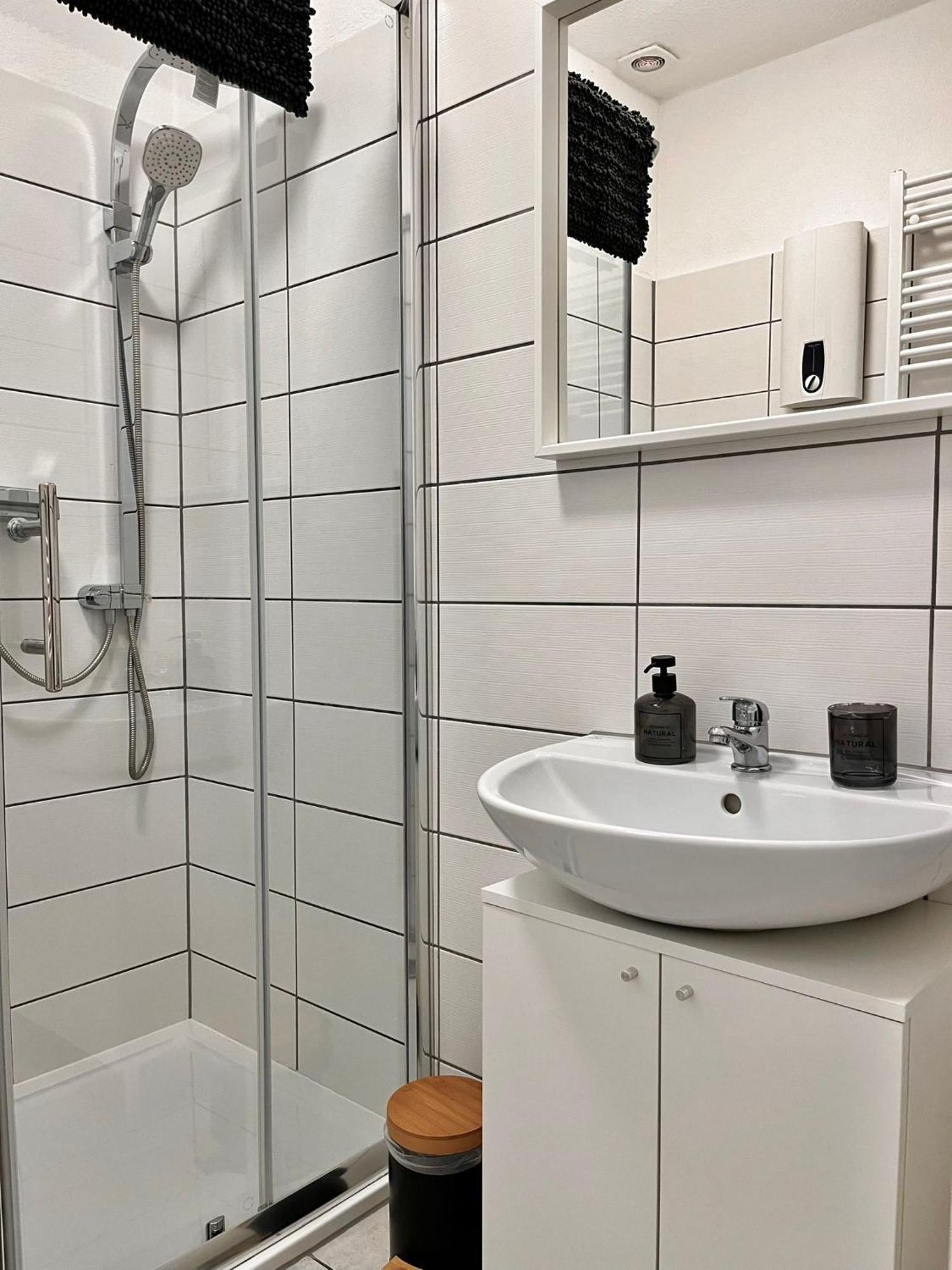 Ferienwohnung Bloom 贝恩卡斯特尔-屈斯 外观 照片